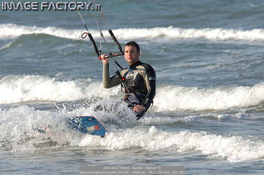 2005-05-07 Rimini - Bunker - Kitesurf 70